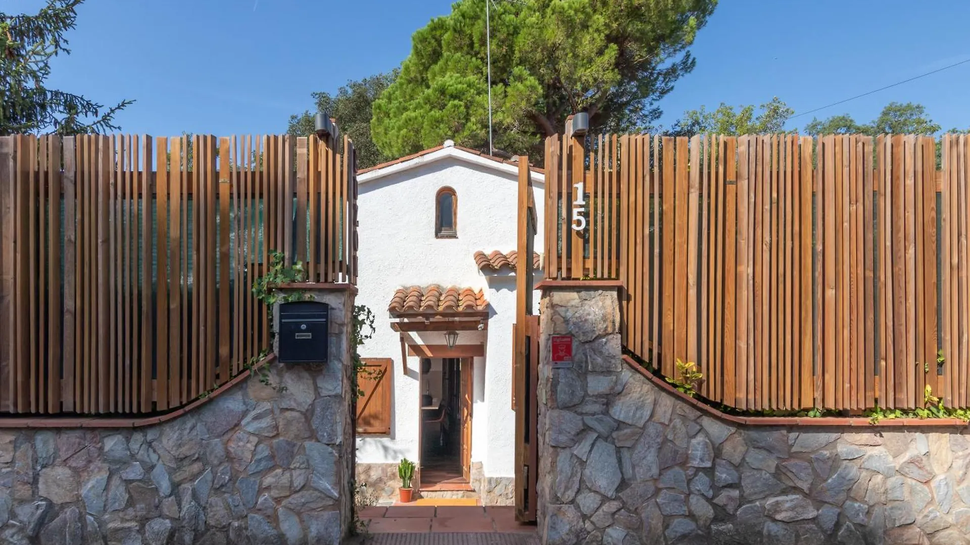 Bacom House Completa Villa Caldes de Malavella 0*,